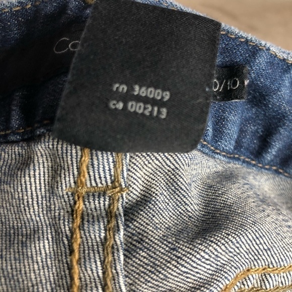 Calvin Klein Denim Jean Short Size 30/10 - Picture 4 of 6